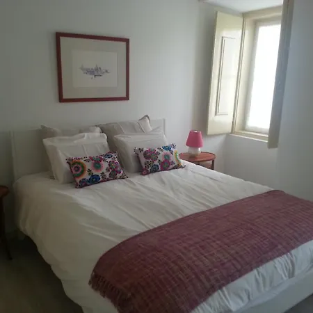 Dobairro At Principe Real *