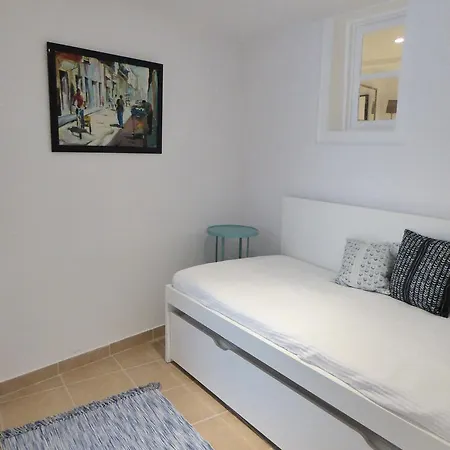 Dobairro At Principe Real Apartamento