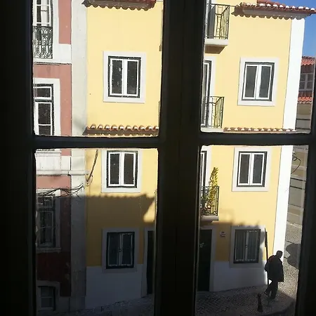 Dobairro At Principe Real 아파트 *